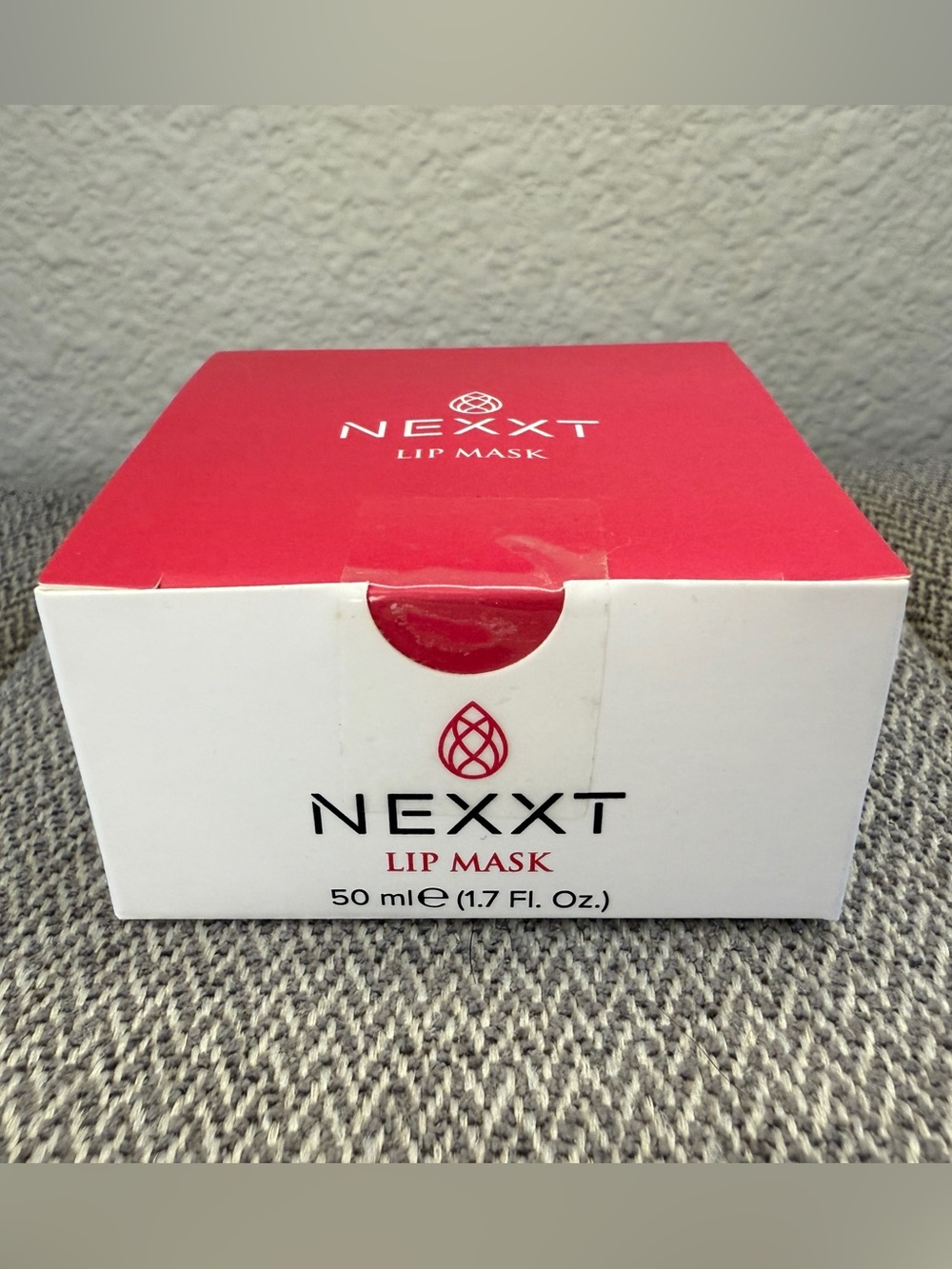 Nexxt Lip Mask & Lip Plumper β Lip Care Bundle - Picture 10 of 14